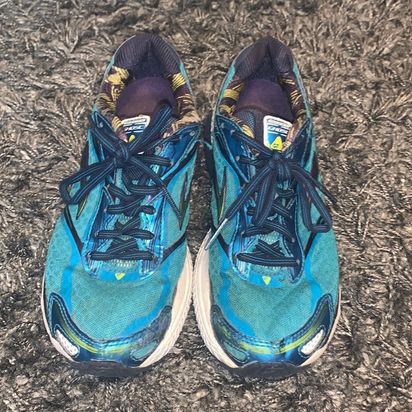 Brooks Ghost gym shoes - Picture 1 of 4